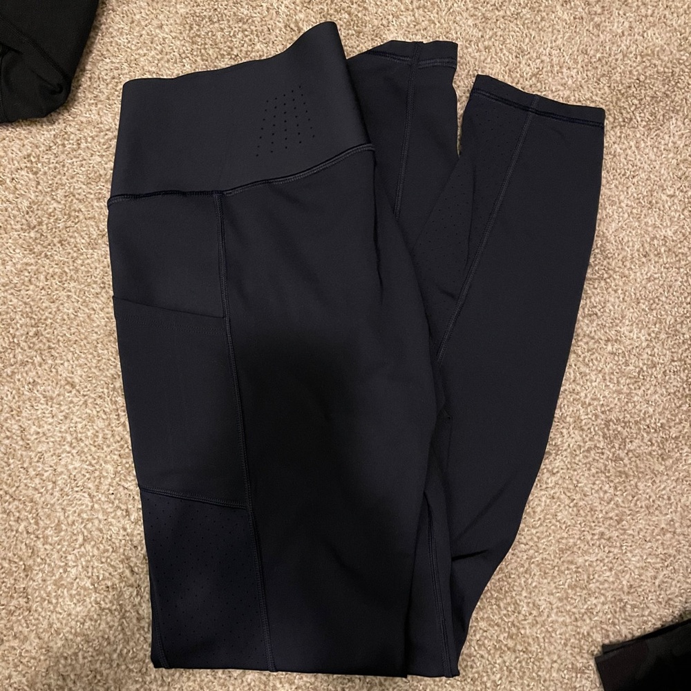 GapFit Workout Leggings